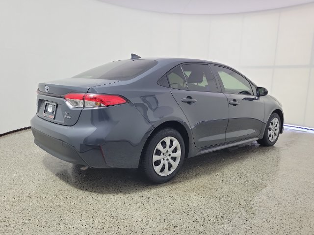 Used 2025 Toyota Corolla LE FWD image 5