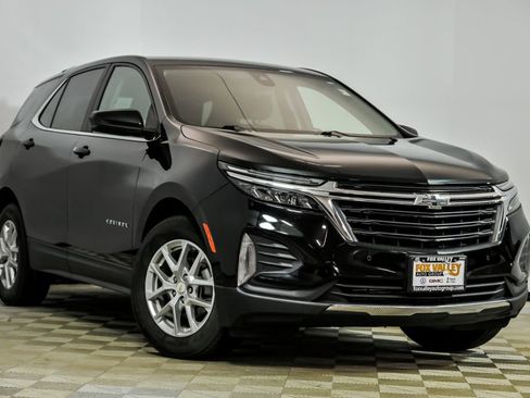 Used 2022 Chevrolet Equinox LT FWD image 1