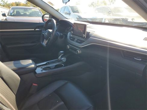 Used 2023 Nissan Altima 2.5 SR image 31