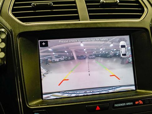 Used 2019 Ford Explorer XLT w/ Equipment Group 202A image 24