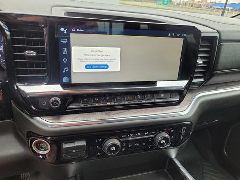 Used 2024 Chevrolet Silverado 1500 LTZ AWD/4WD image 26