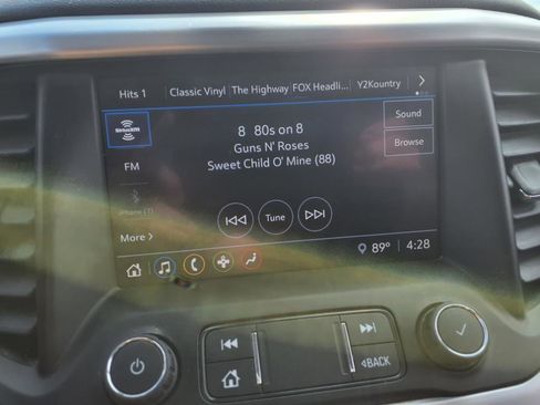 Used 2020 GMC Acadia SLE w/ Driver Convenience Package image 32