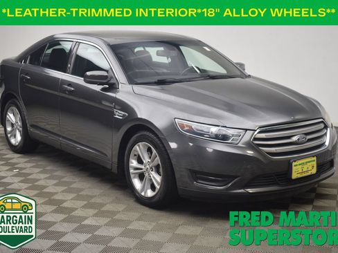 Used 2017 Ford Taurus SEL FWD image 1