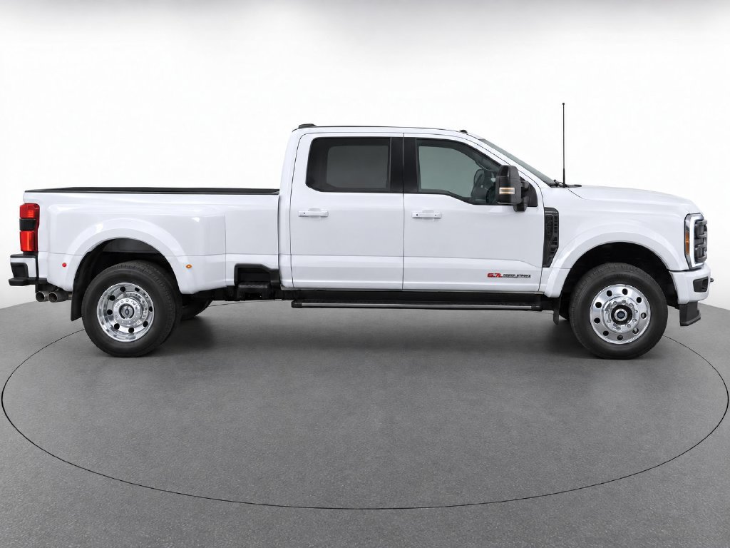 Used 2026 Ford F450 Platinum w/ FX4 Off-Road Package AWD/4WD image 10