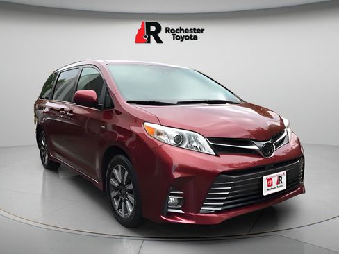 Certified 2020 Toyota Sienna XLE w/ XLE Navigation Package AWD/4WD image 1