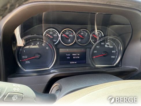 Used 2020 Chevrolet Silverado 1500 LT Trail Boss AWD/4WD image 8