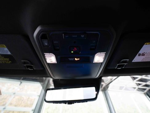 Certified 2025 Toyota Tacoma TRD Off-Road w/ TRD Off Road Premium Package image 18