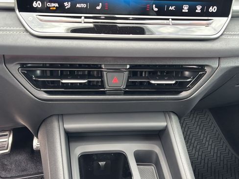 New 2026 Volkswagen Tiguan SE R-Line AWD/4WD image 27