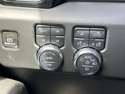 Used 2023 GMC Sierra 1500 AT4X w/ AT4X AEV Edition AWD/4WD image 28