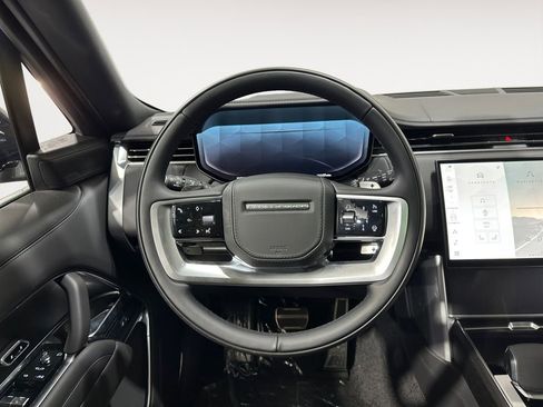 New 2025 Land Rover Range Rover Long Wheelbase SE image 12