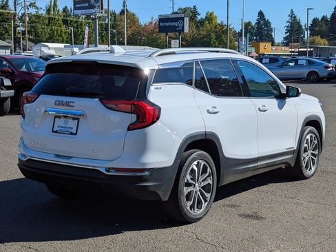 Used 2021 GMC Terrain SLT image 5