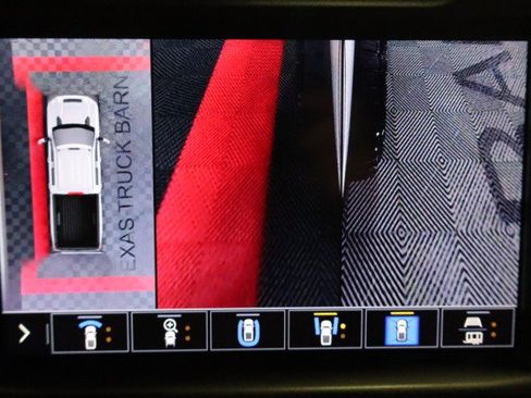 Used 2020 Chevrolet Silverado 2500 High Country w/ Technology Package AWD/4WD image 21