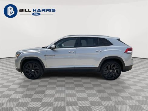 Used 2022 Volkswagen Atlas Cross Sport SE FWD image 8