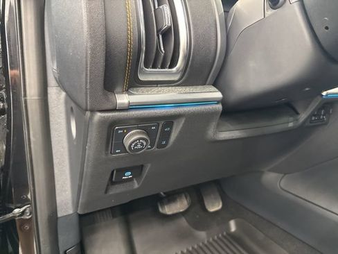 Used 2025 Ford Expedition Tremor AWD/4WD image 22