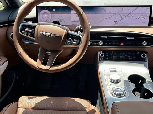 New 2026 Genesis GV70 2.5T Advanced AWD/4WD image 24