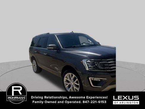 Used 2018 Ford Expedition Limited w/ Equipment Group 302A AWD/4WD image 3