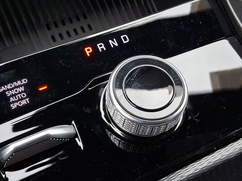 New 2026 Jeep Grand Cherokee Altitude image 11