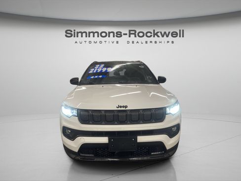 Used 2022 Jeep Compass Latitude w/ Convenience Group AWD/4WD image 8