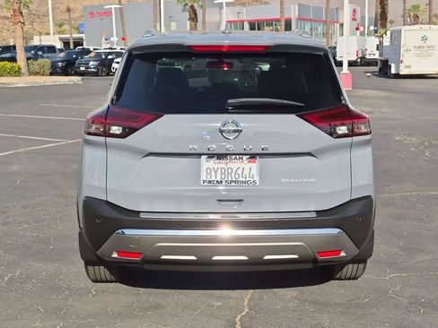 Used 2021 Nissan Rogue Platinum FWD image 4