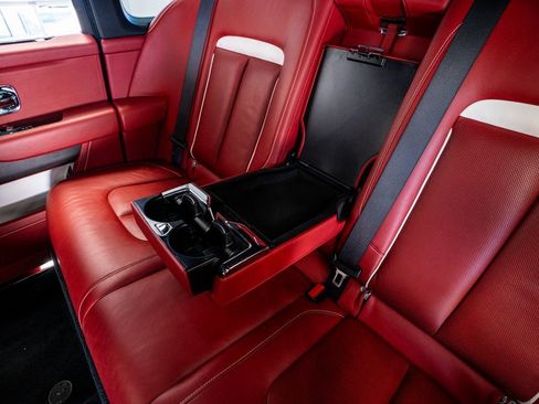 Used 2022 Rolls-Royce Cullinan image 66