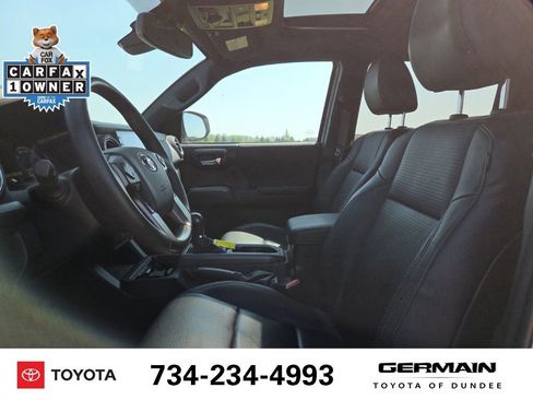 Used 2023 Toyota Tacoma TRD Off-Road w/ TRD Premium Off Road Package AWD/4WD image 13