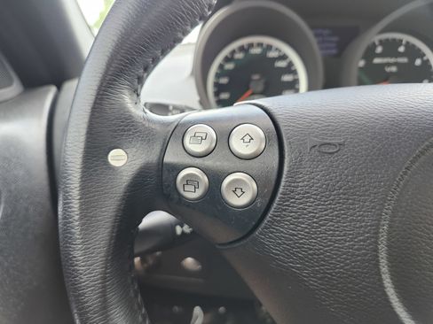 Used 2006 Mercedes-Benz SLK 55 AMG image 32