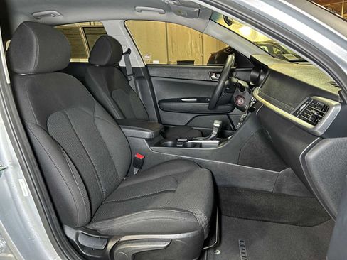 Used 2019 Kia Optima LX FWD image 12