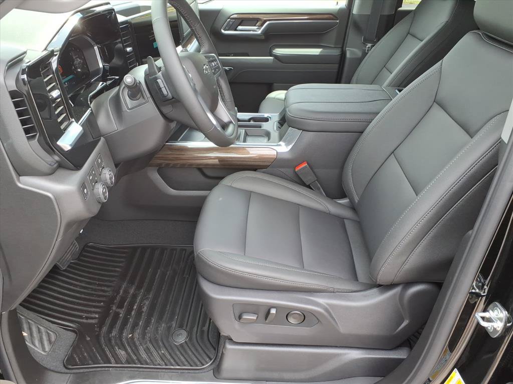 New 2026 Chevrolet Silverado 1500 RST w/ Convenience Package II AWD/4WD image 9