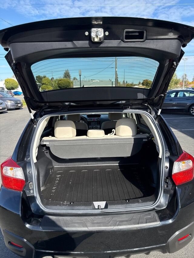 Used 2017 Subaru Crosstrek 2.0i Premium w/ Moonroof Package AWD/4WD image 13
