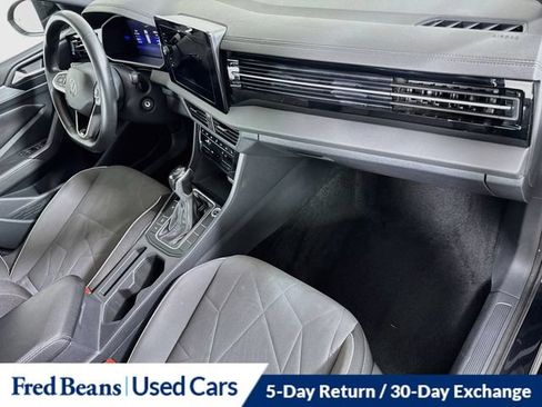 Used 2025 Volkswagen Jetta Sport FWD image 32