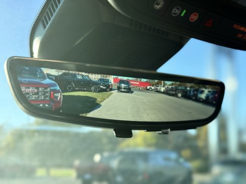 New 2026 Chevrolet Equinox ACTIV w/ Convenience Package III image 25