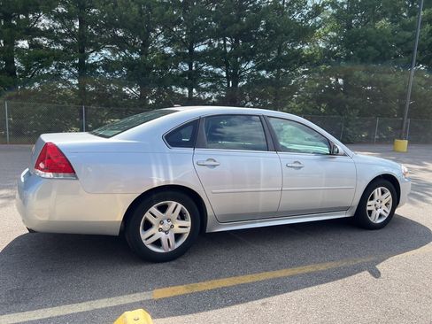 Used 2013 Chevrolet Impala LT w/ LT Sunroof Package image 4