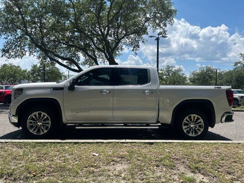 Used 2024 GMC Sierra 1500 SLT w/ SLT Premium Plus Package AWD/4WD image 1