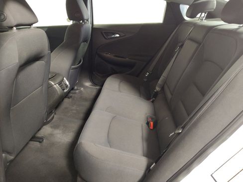 Used 2023 Chevrolet Malibu LT FWD image 19