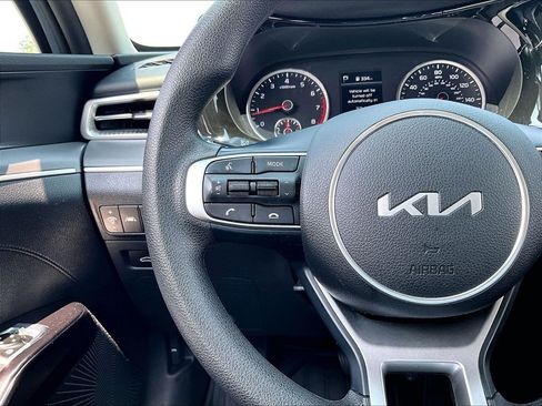 Used 2024 Kia K5 LXS FWD image 23