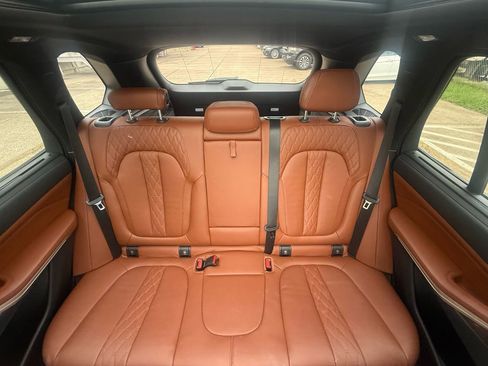 Used 2022 BMW X5 sDrive40i w/ M Sport Package RWD image 16