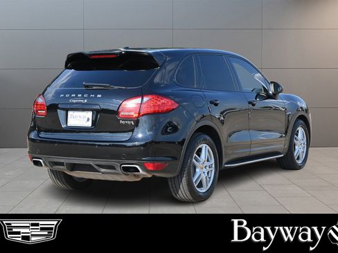 Used 2013 Porsche Cayenne S image 5