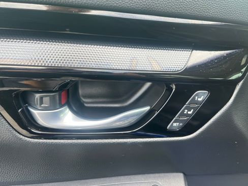 Used 2025 Honda CR-V EX-L image 15