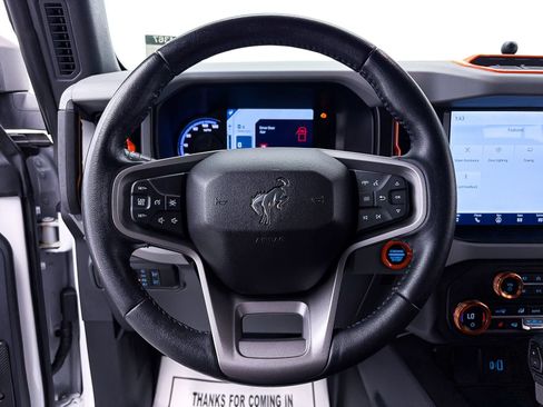 Used 2023 Ford Bronco Badlands AWD/4WD image 29