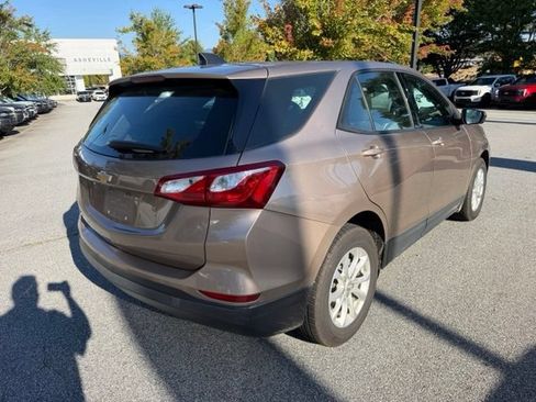 Used 2019 Chevrolet Equinox LS FWD image 5