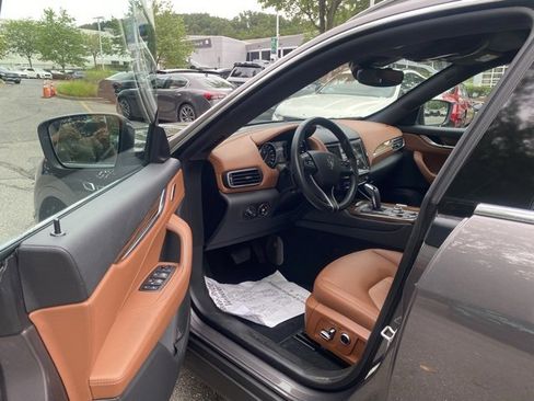 Used 2022 Maserati Levante GT image 20