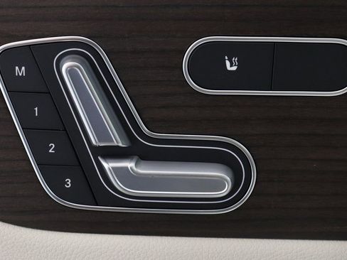 Used 2026 Mercedes-Benz GLA 250 4MATIC image 5