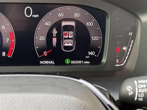 Certified 2025 Acura ADX A-Spec image 28