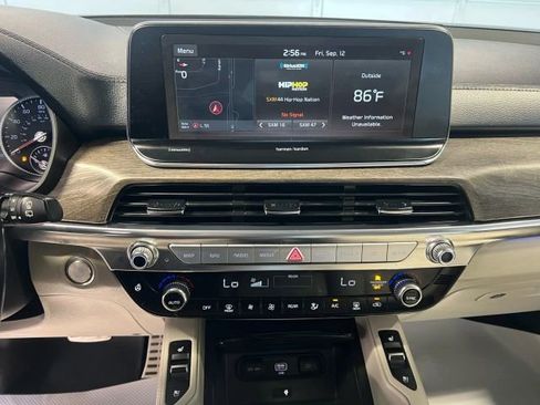 Used 2021 Kia Telluride SX w/ SX Prestige Package image 10