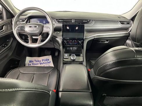 Used 2023 Jeep Grand Cherokee Limited w/ Luxury Tech Group II image 43