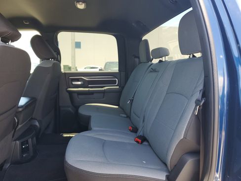 Used 2024 RAM 2500 Big Horn w/ Bed Utility Group image 13