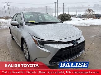 Used 2025 Toyota Corolla LE w/ LE Premium Package video 1
