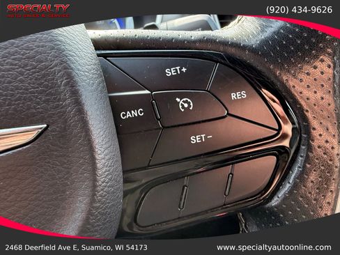 Used 2019 Chrysler Pacifica Limited w/ S Appearance Package image 13