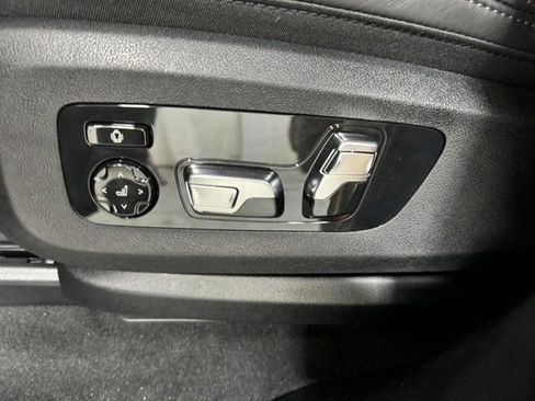 Used 2026 BMW X5 xDrive40i AWD/4WD image 25