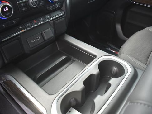 Used 2022 Chevrolet Silverado 1500 RST AWD/4WD image 28